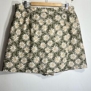 Karen Scott Floral Green and White skorts size 18p